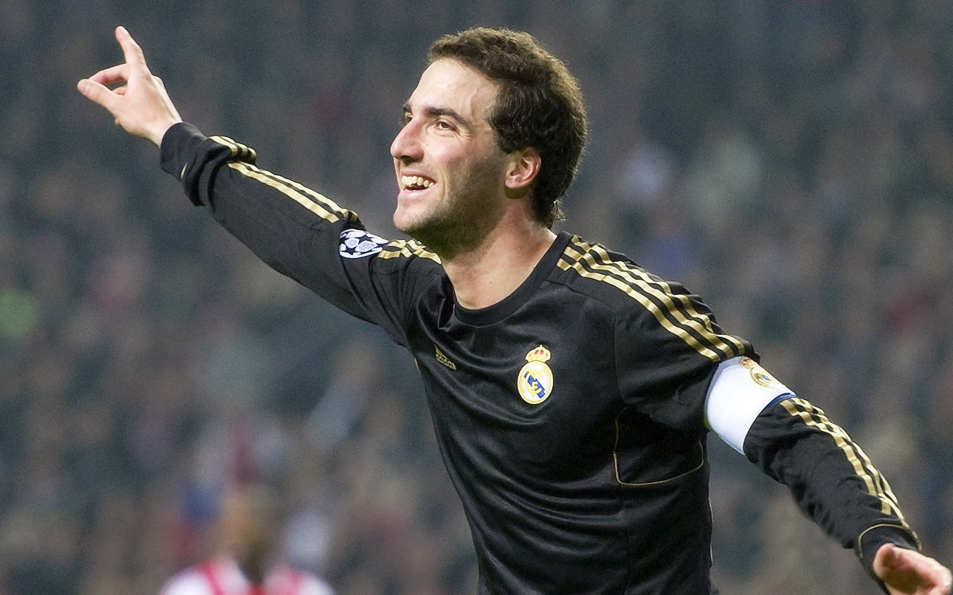 开云·体育全站登录地址-波兰主场大胜北爱尔兰，晋级优势凸显，波兰对战